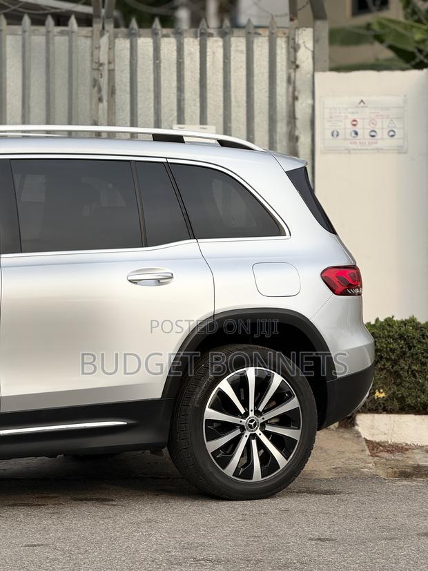 Mercedes-Benz GLB-Class GLB 250 4MATIC 2021 Silver