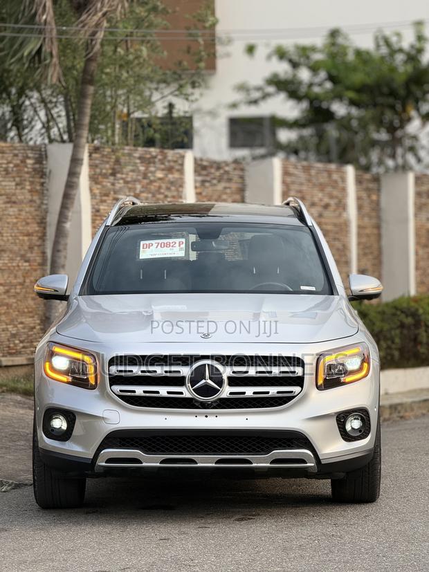 Mercedes-Benz GLB-Class GLB 250 4MATIC 2021 Silver