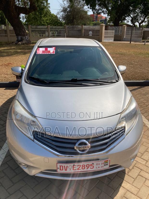 Nissan Versa 2015 Silver