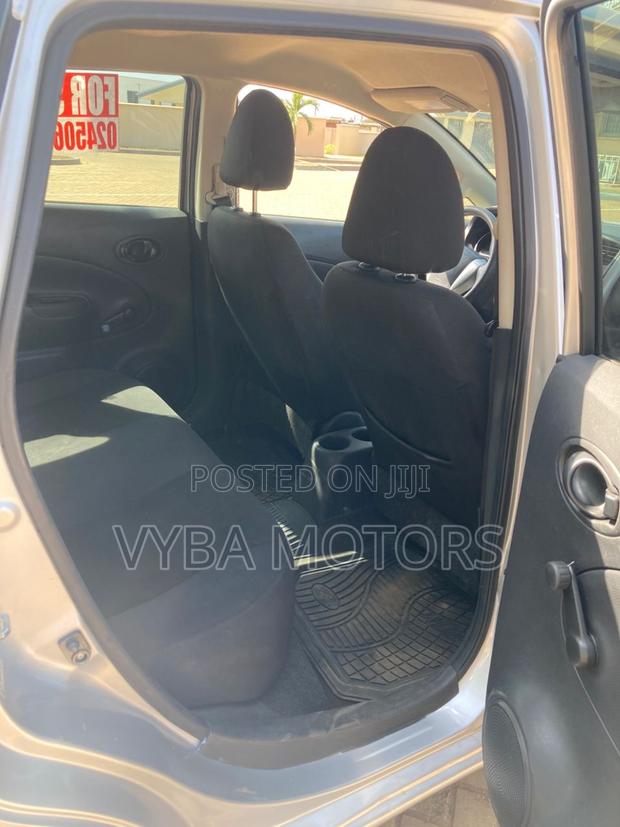 Nissan Versa 2015 Silver