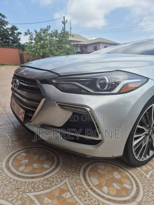 Hyundai Elantra SE 2018