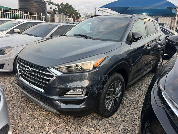 Hyundai Tucson Limited 2021 Gray