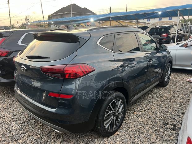 Hyundai Tucson Limited 2021 Gray