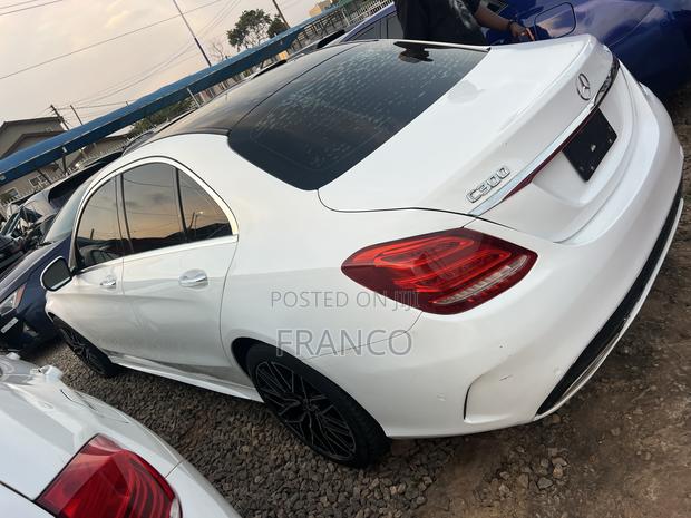 Mercedes-Benz C300 Sport 4Matic Sedan AWD (2.0L 4cyll 7A) 2016 White
