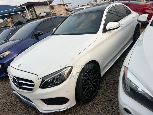 Mercedes-Benz C300 Sport 4Matic Sedan AWD (2.0L 4cyll 7A) 2016 White
