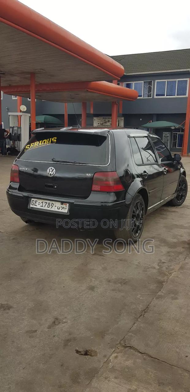 Volkswagen Golf 1.6 2000 Black