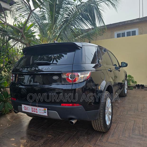 Land Rover Discovery Sport 2019 Black