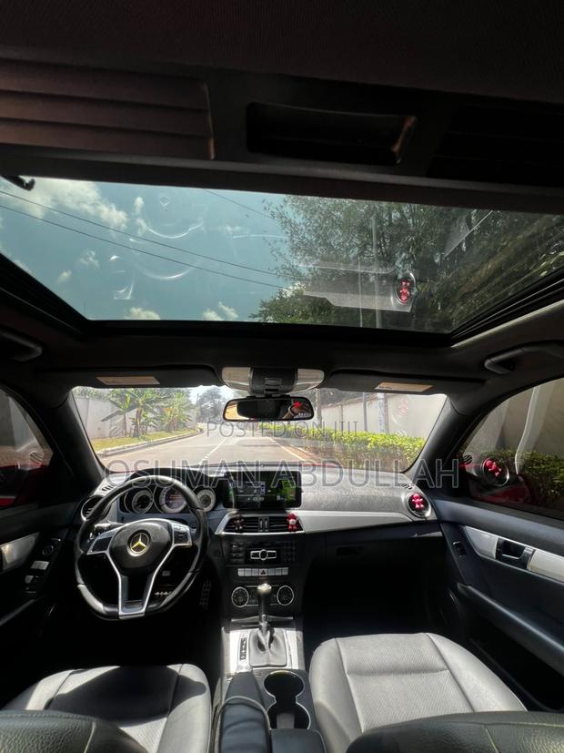 Mercedes-Benz C250 2014 Red