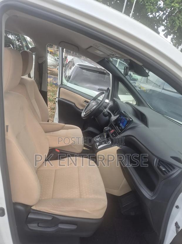 Toyota Noah 2016 White