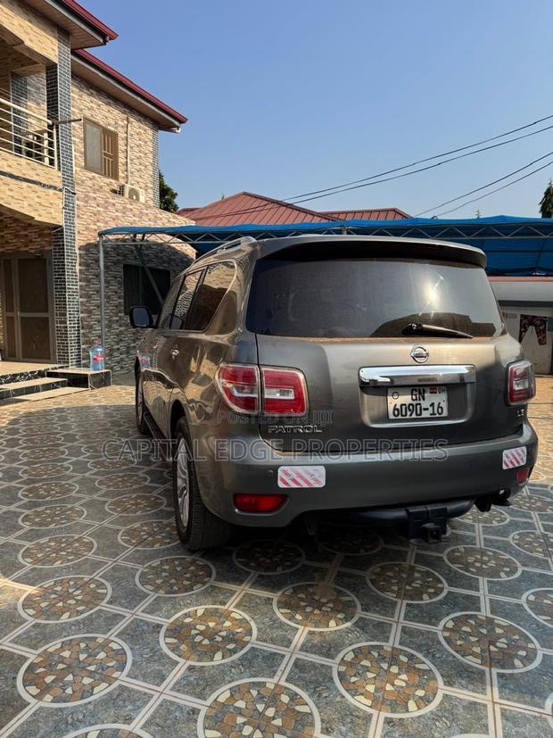 Nissan Patrol 2016 Silver