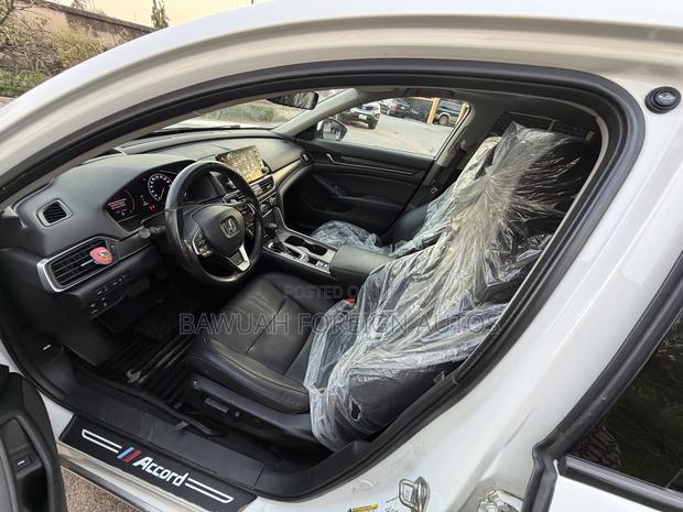 Honda Accord Touring 2018 White
