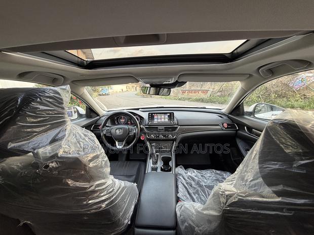 Honda Accord Touring 2018 White