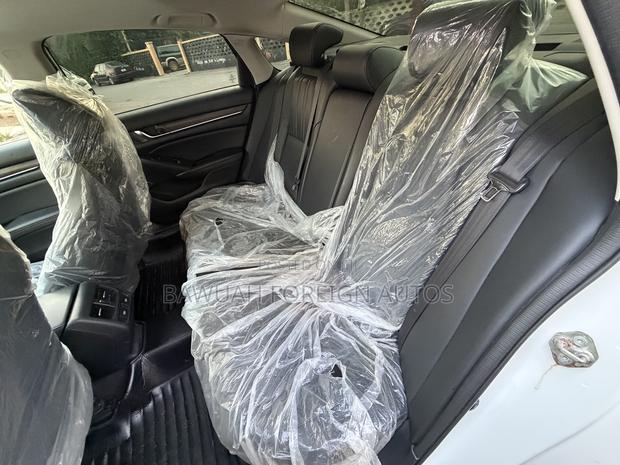 Honda Accord Touring 2018 White