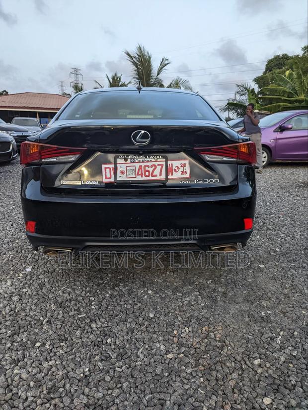 Lexus IS 2018 Black