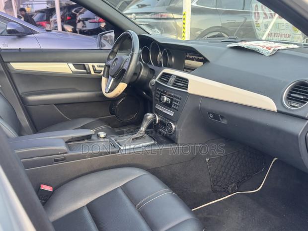 Mercedes-Benz C250 2014 Silver