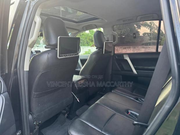 Toyota Land Cruiser Prado 2016 Black