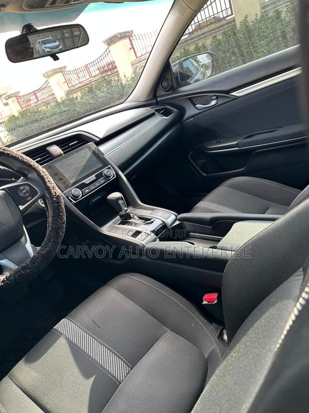 Honda Civic EX 4dr Sedan (2.0L 4cyl) 2017 Gray