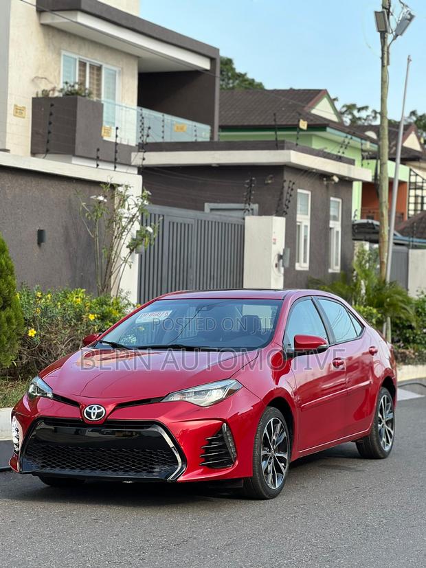 Toyota Corolla SE Special Edition 4dr Sedan (1.8L 4cyl CVT) 2017 Red