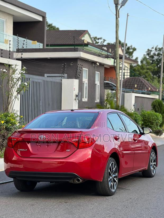 Toyota Corolla SE Special Edition 4dr Sedan (1.8L 4cyl CVT) 2017 Red