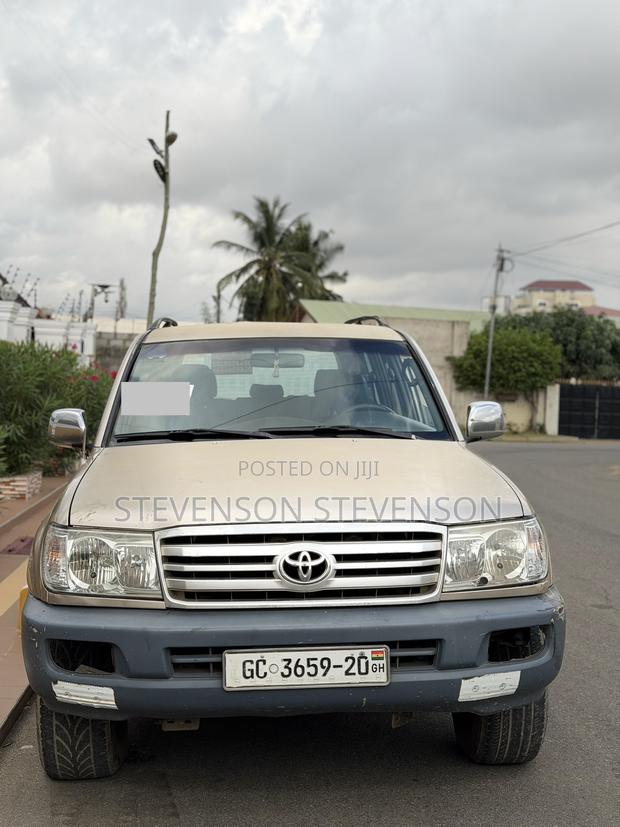 Toyota Land Cruiser 100 4.7 Executive 2006 Gold