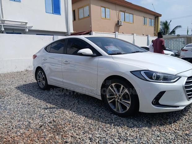 Hyundai Avante 2018 White
