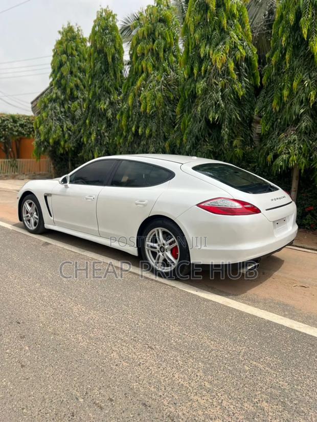Porsche Panamera 4 2011 White
