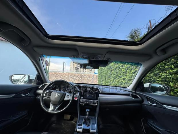 Honda Civic EX Sedan 2019 White