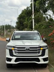 Toyota Land Cruiser LC300 2024 White for sale