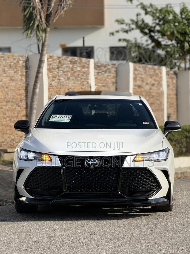 Toyota Avalon TRD 2020 White