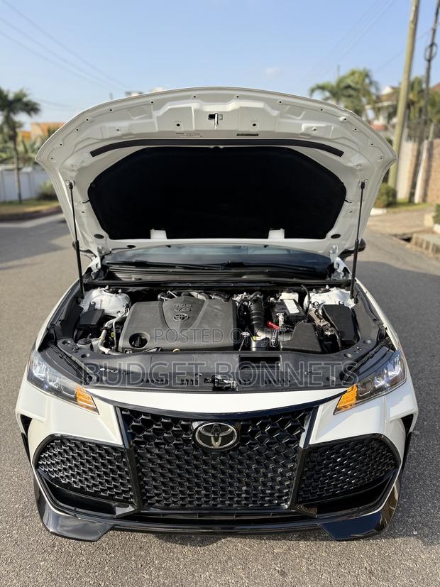 Toyota Avalon TRD 2020 White