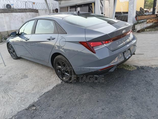 New Hyundai Elantra 2023 Gray