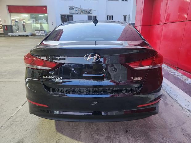 Hyundai Elantra ECO Sedan FWD (1.4L 4cyl 7A) 2017 Black
