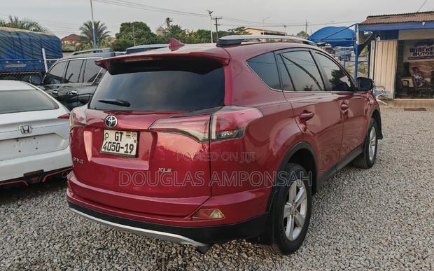 Toyota RAV4 Limited 4dr SUV (2.5L 4cyl 6A) 2015 Red