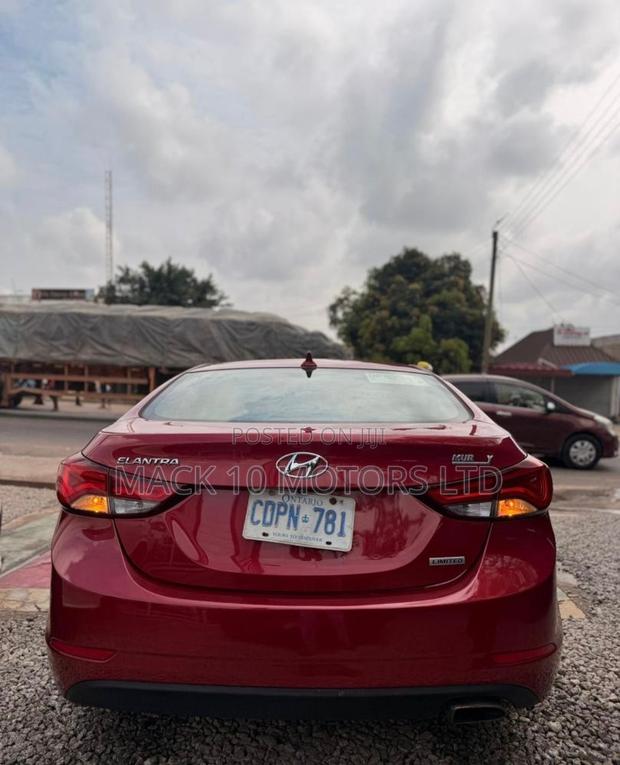 Hyundai Elantra Limited 4dr Sedan (1.8L 4cyl 6A) 2015 Red