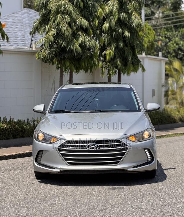 Hyundai Elantra SE 2018 Silver