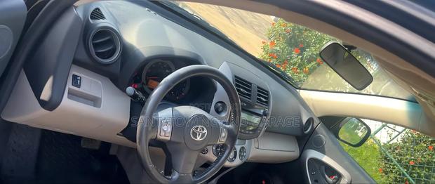 Toyota RAV4 2012 Black