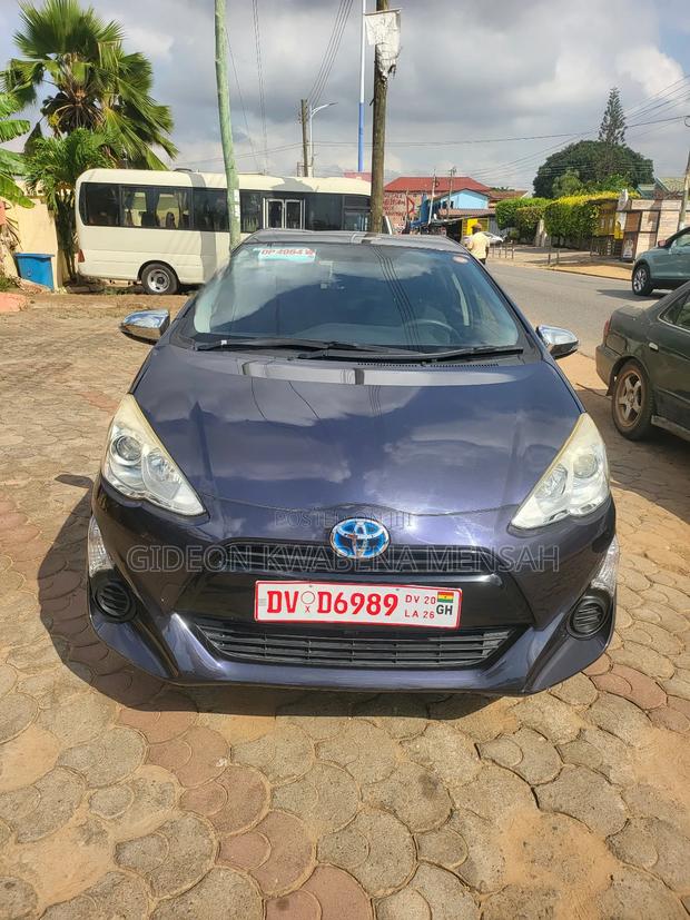 Toyota Aqua 2016 Beige