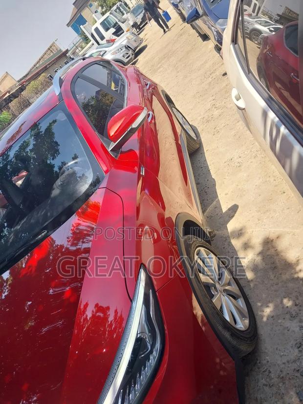 MG X10 2019 Red
