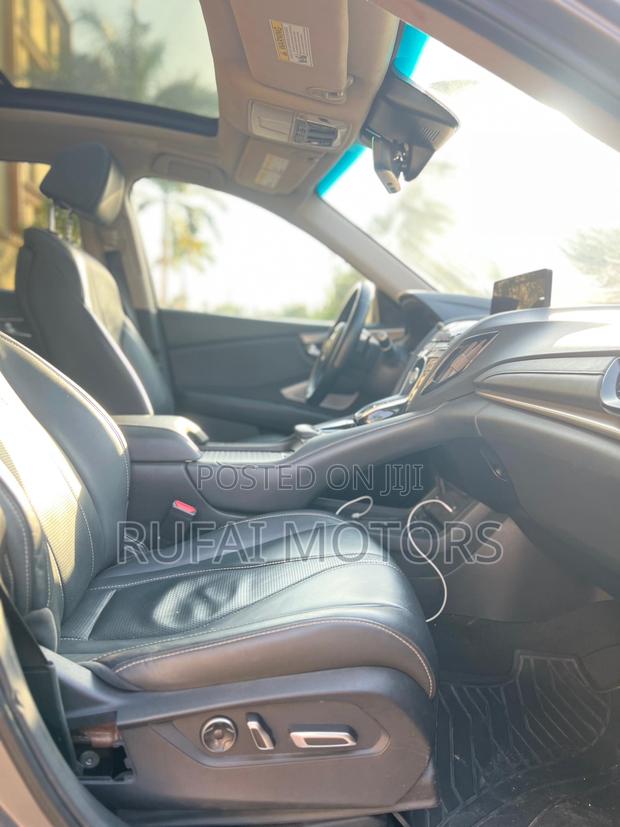 Acura RDX w/Technology Package 2024 Gray