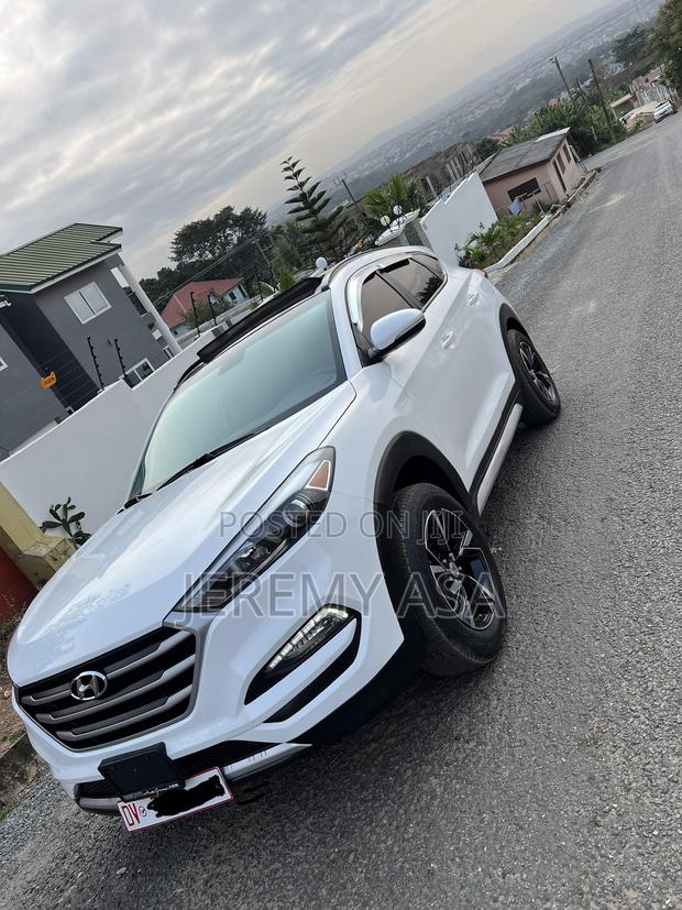 Hyundai Tucson SE AWD 2017 White
