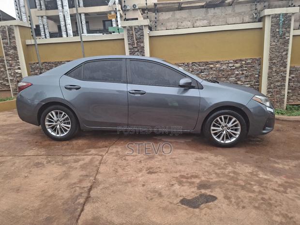 Toyota Corolla LE Eco Plus 4dr Sedan (1.8L 4cyl CVT) 2014 Gray