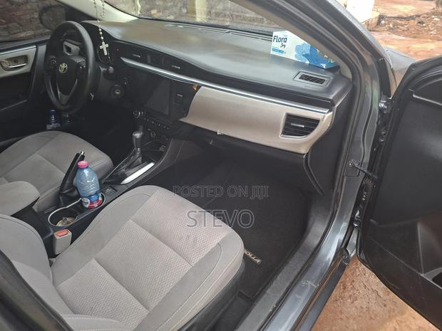 Toyota Corolla LE Eco Plus 4dr Sedan (1.8L 4cyl CVT) 2014 Gray