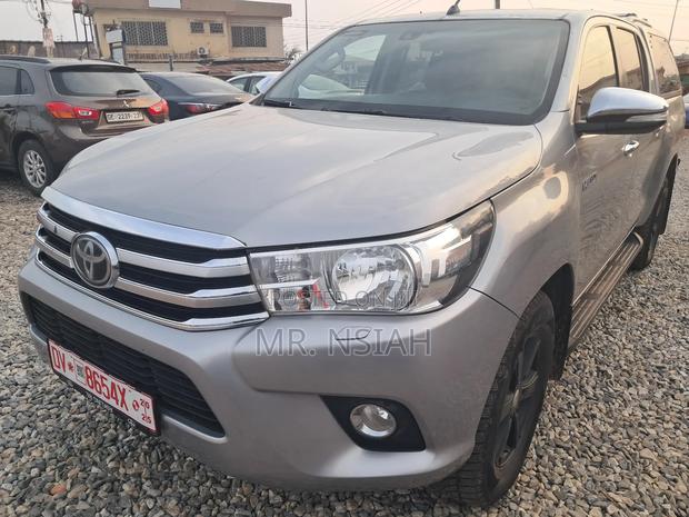Toyota Hilux Revo Double Cab Deisel 2.4 AWD 2017 Silver