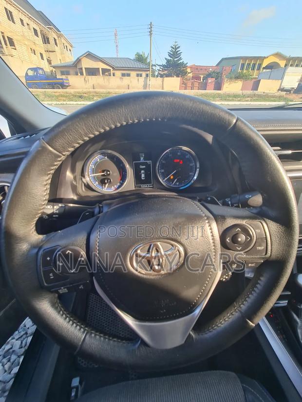 Toyota Corolla SE (1.8L 4cyl 2A) 2019 Black