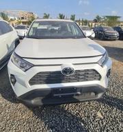 Toyota RAV4 XLE AWD 2023 White for sale