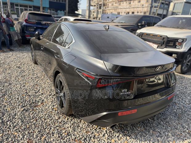 Lexus IS 300 AWD 2023 Black
