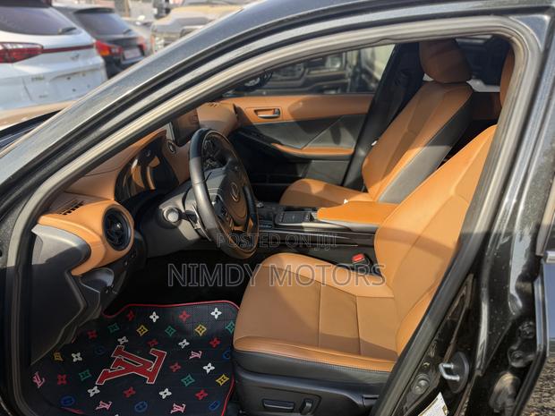 Lexus IS 300 AWD 2023 Black