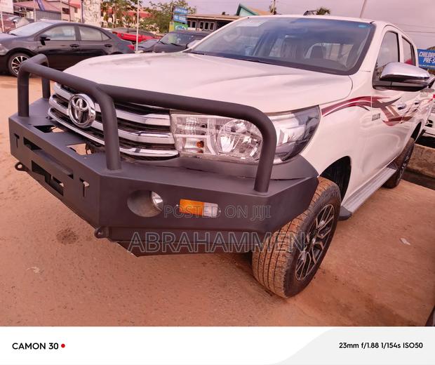 Toyota Hilux Revo Double Cab Deisel 2.4 AWD 2022 White