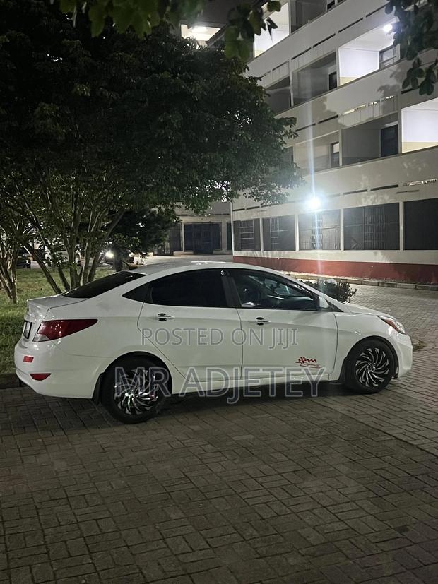Hyundai Accent GLS 4dr Sedan (1.6L 4cyl 6A) 2015 White