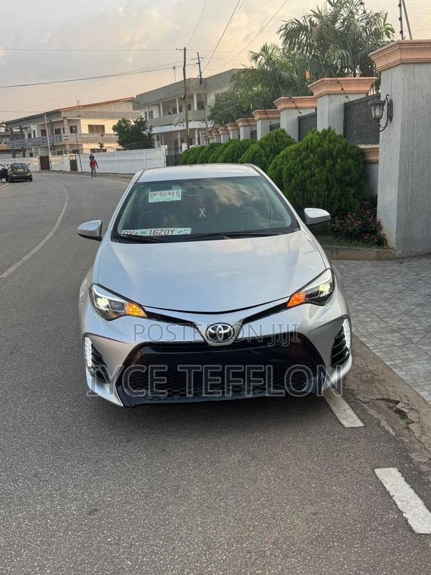 Toyota Corolla 2016 Silver